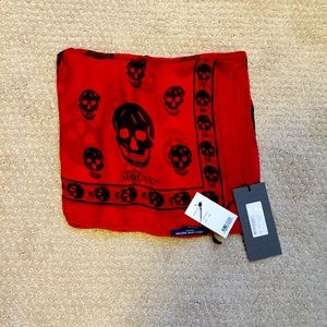 Authentic Alexander McQueen red scull scarf Brand New w/ tags